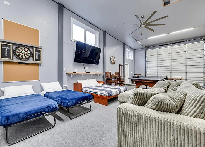 Westport Home W/ Hot Tub: 2 Blocks To Beach!
